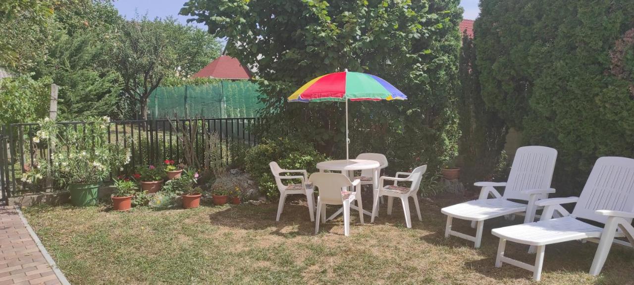 Appartamenti Delle Vacanze Keszthely Exteriör bild