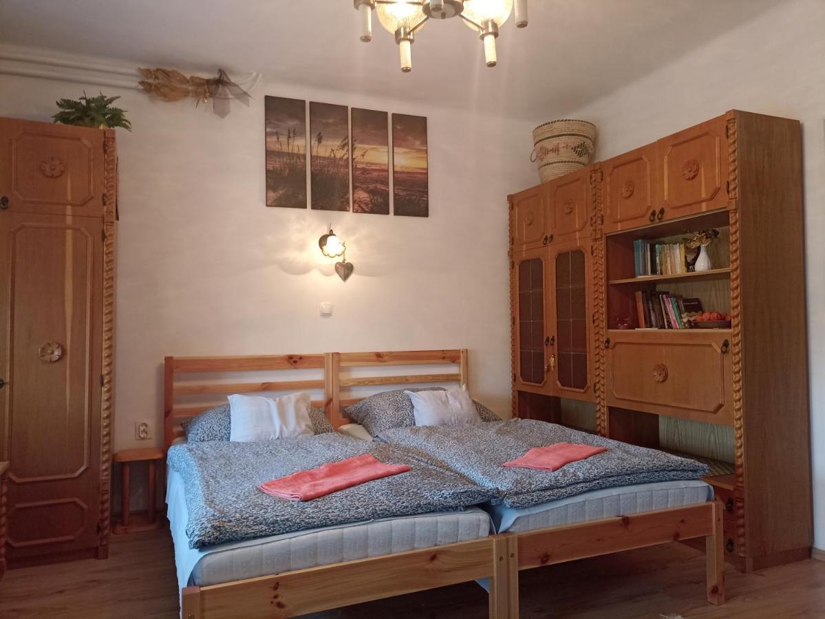 Appartamenti Delle Vacanze Keszthely Exteriör bild
